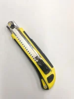Cutter Plastico 3 Hojas 18mm Ja Trincheta Navaja Mod:cut1803 - Imagen 2